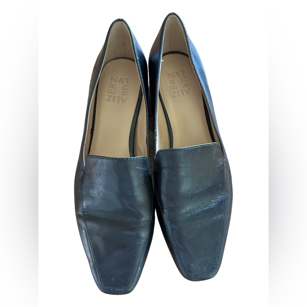 Naturalizer loafer size 8.5 black